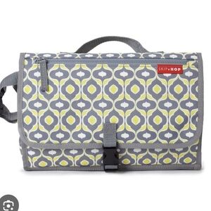 Skiphop's Pronto Change Pad, clutch, mini compact diaper bag, portable